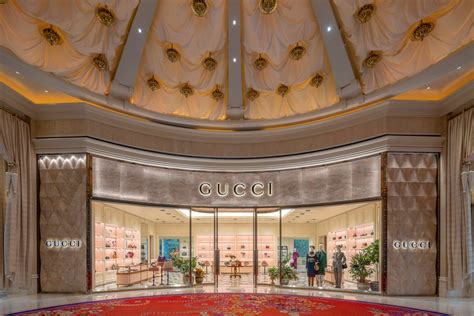 gucci wynn store.